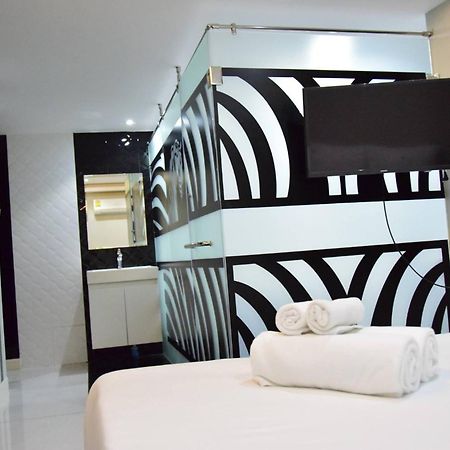 Double Five Bangkok Exterior foto