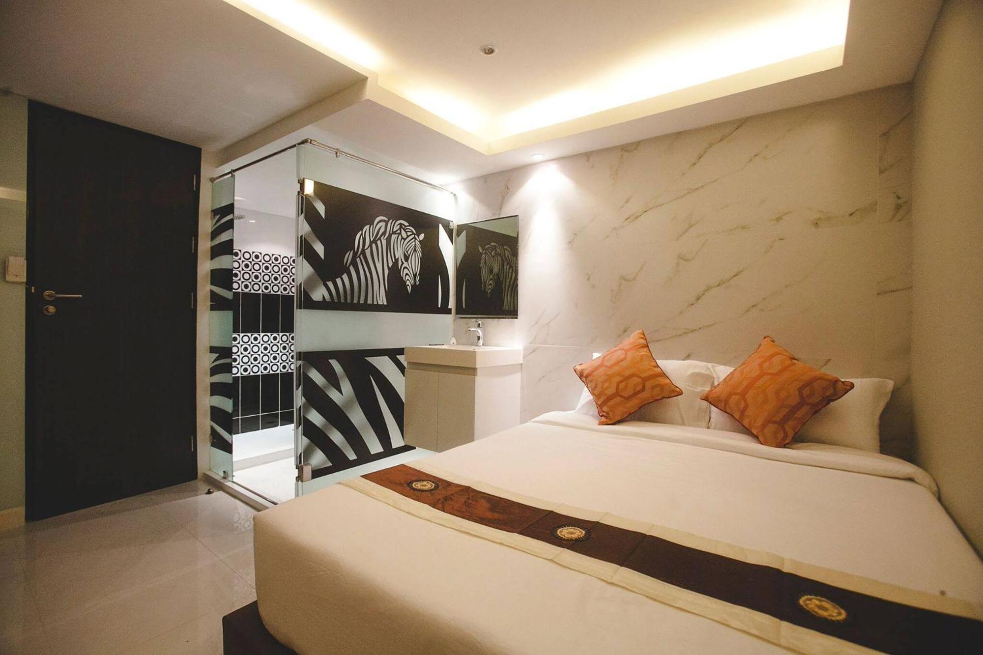 Double Five Bangkok Exterior foto