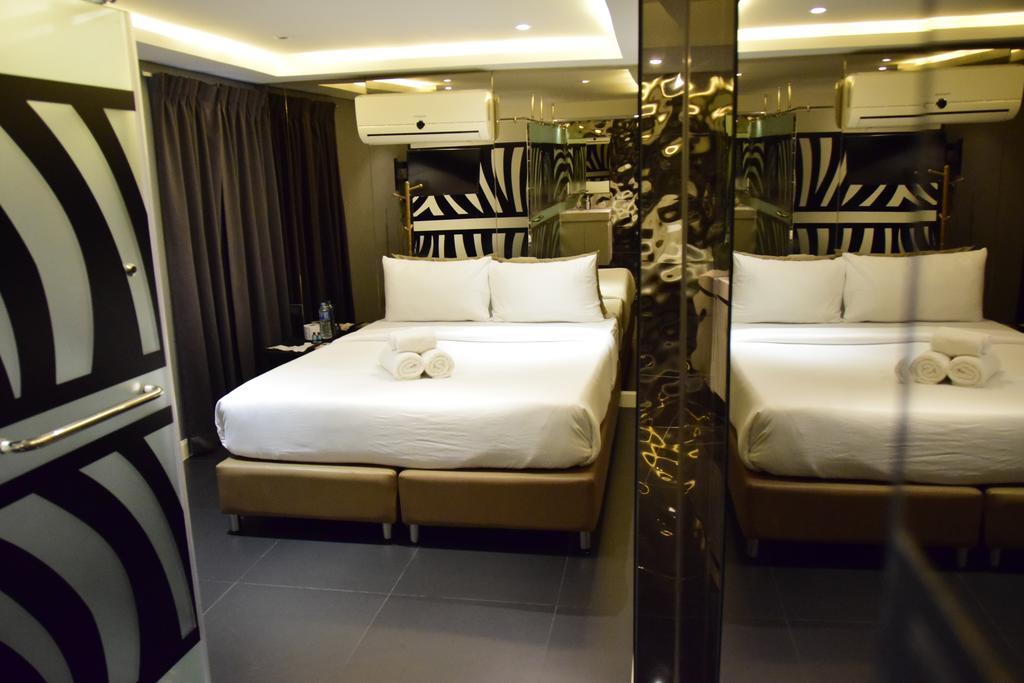 Double Five Bangkok Exterior foto